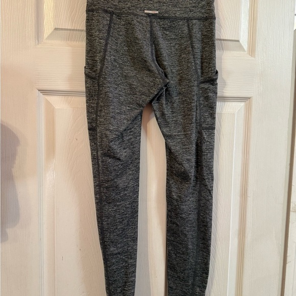 Aerie Gray Leggings - Picture 3 of 5